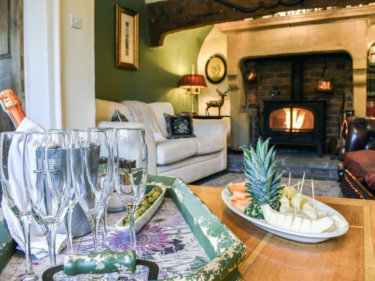 Lea Hall Farmhouse Tissington Eksteriør bilde